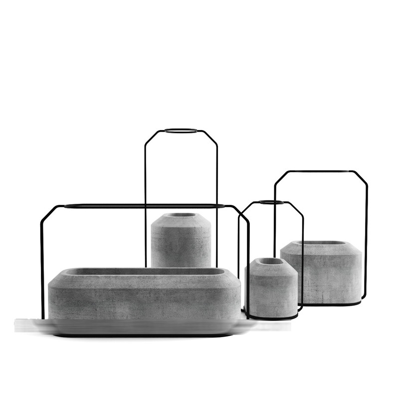 weight-vases-by-decha-archjananun.jpg