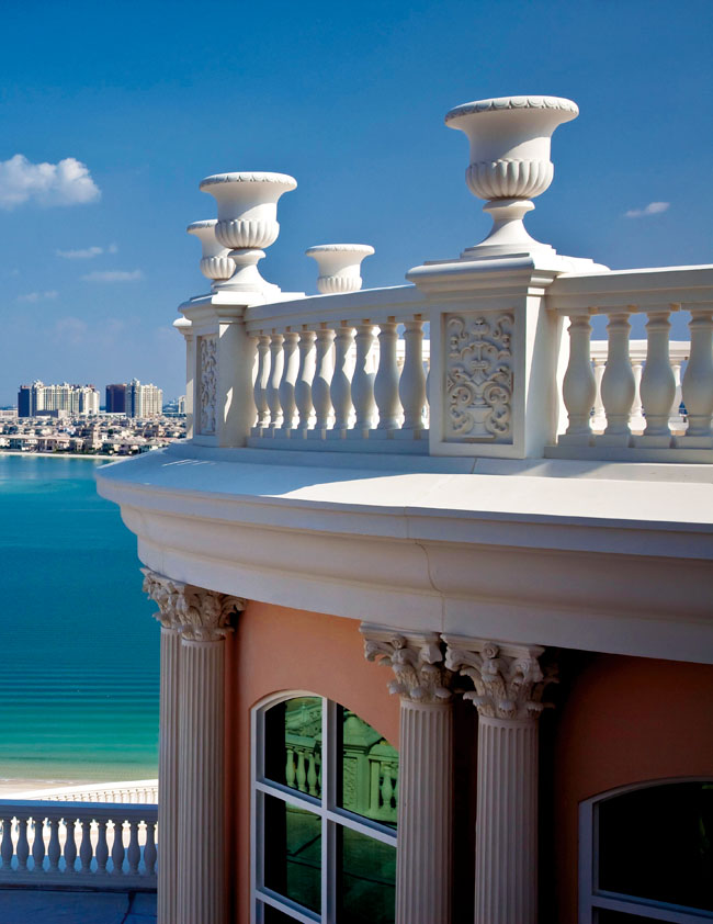 Dubai-Hotel-Kempinski-Palm-Jumeirah-11-beach-lagoon-fronds[1].jpg