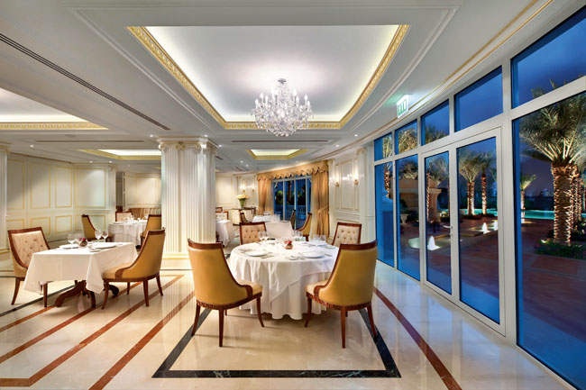 Dubai-Hotel-Kempinski-Palm-Jumeirah-brunello-restaurant_2[1].jpg
