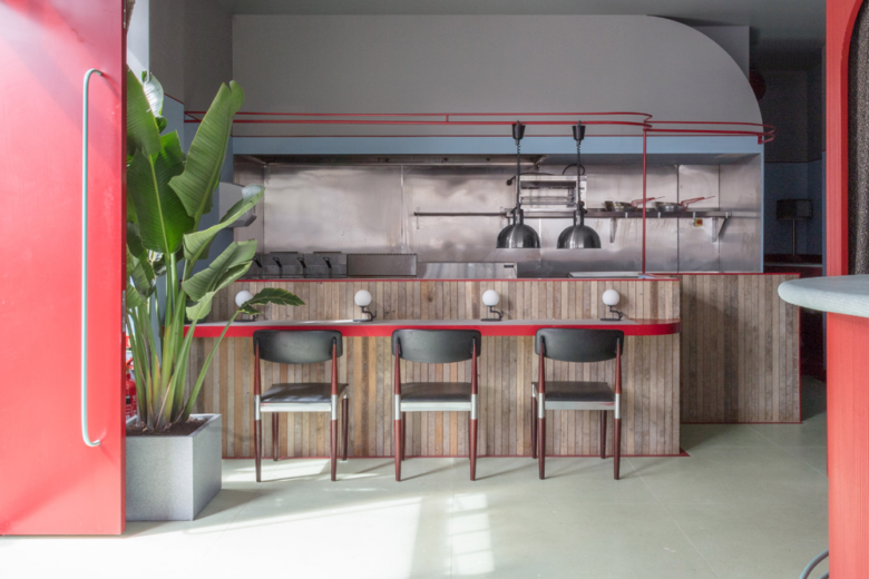 Pirana-bar-and-restaurant-by-Sella-Concept-02-780x520.png